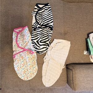 SwaddleMe size small/medium Swaddle bundle